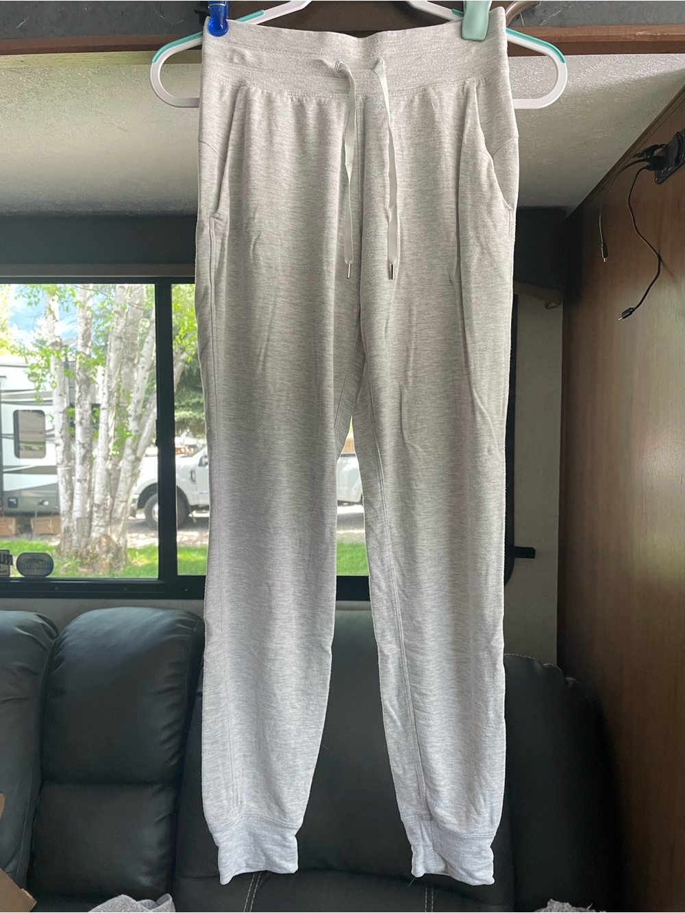 Lululemon size 0-2 Rulu joggers
